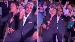 Antonia, apariție lascivă la nunta lui Cristi Manea. A dansat senzual pe maneaua preferată a lui Florinel Coman, iar internetul nu a iertat-o | GALERIE FOTO