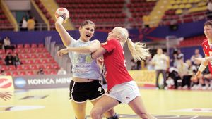 Zburăm cu trei pivoți la Mondiale