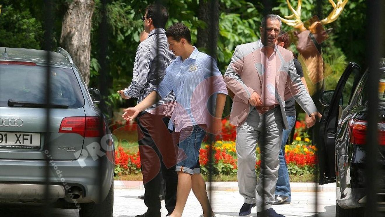 FOTO Prepeliță s-a înțeles cu Steaua!** Mijlocașul s-a întâlnit cu Levi la Palatul lui Gigi