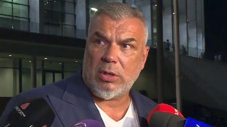 Cosmin Olăroiu, prezent la FCSB - Universitatea Craiova! Ce răspuns le-a oferit oltenilor cu privire la posibilitatea de a prelua echipa