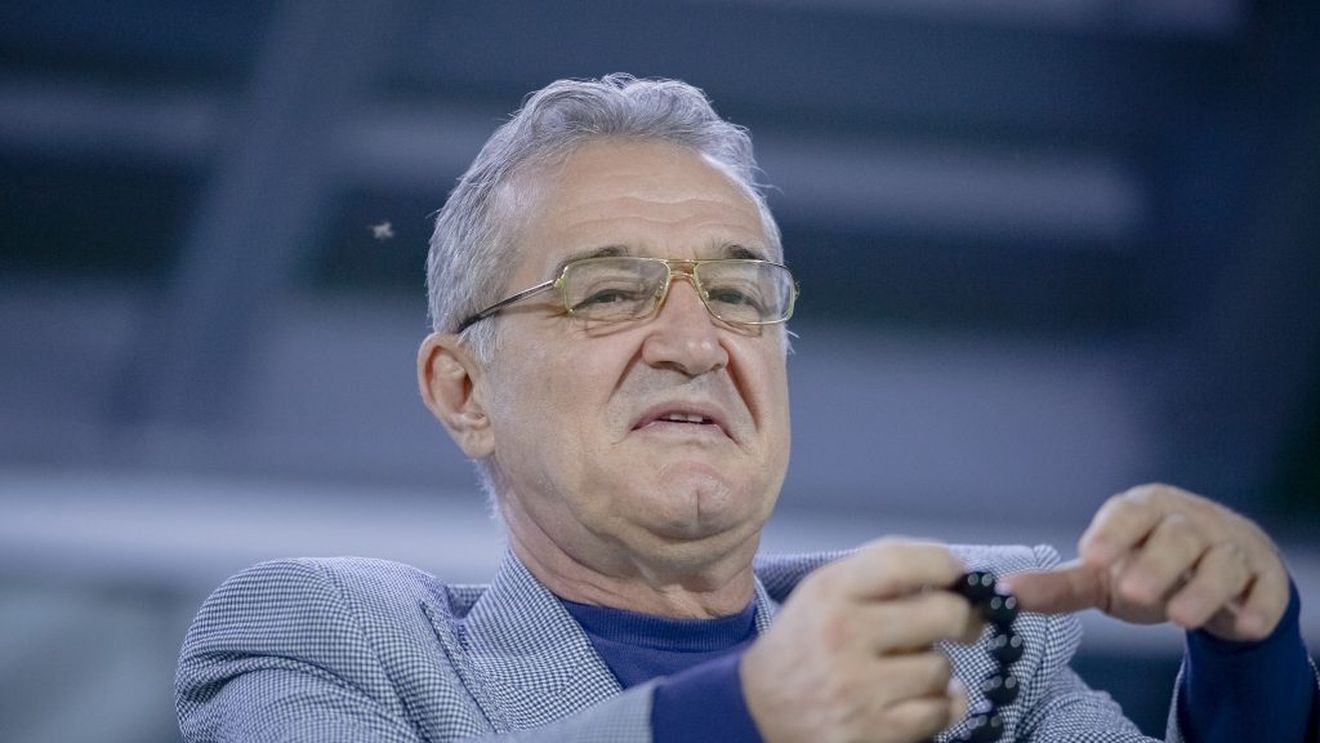 Statuia lui Gigi Becali din județul Olt a fost vandalizată de Sărbători | FOTO