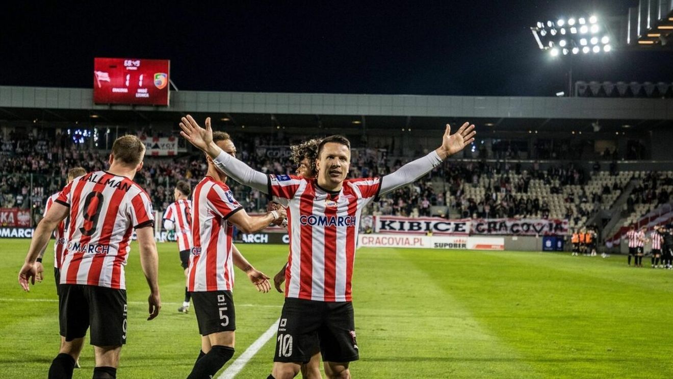 CFR Cluj face o super afacere cu Konoplyanka. Salariul pe care l-a aprobat Nelu Varga. Ce echipe îl mai doresc | EXCLUSIV 