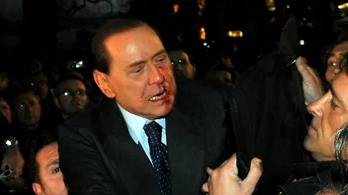 VIDEO ȘOCANT **Berlusconi, plin de sânge după ce a fost atacat