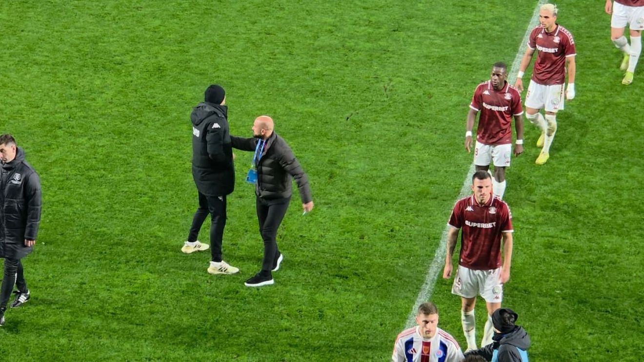 Scandal monstru la Rapid - Oțelul! Oficial al giuleștenilor, oprit cu greu să nu se ducă la arbitru