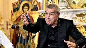Transferuri "în masă" la FCSB! Gigi Becali, lovitură neașteptată pentru Hagi: „Azi am luat șase jucători!”. Ce achiziții a făcut finanțatorul