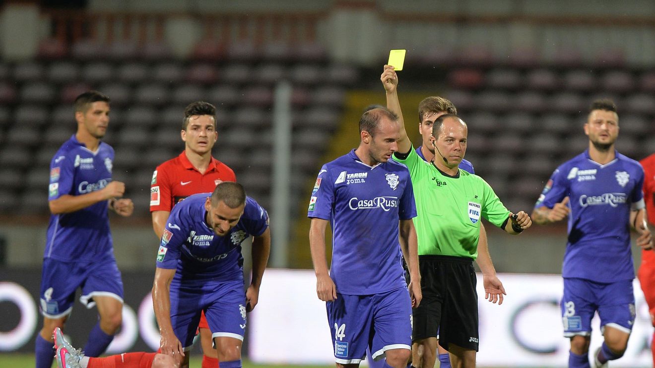 Haos cu regulamentele Ligii 1. Echipele riscă să rămână fără jucători în primăvară din cauza cartonașelor galbene. LPF vrea să modifice legile din mers 