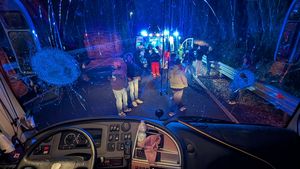 Tragedia care a îndoliat o țară! Șoferul unui autobuz a fost ucis cu o cărămidă de ultrașii unei echipe rivale