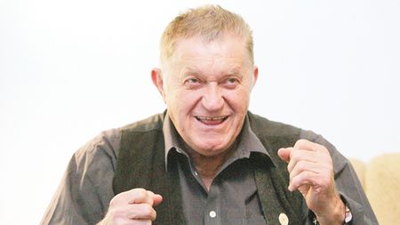 Interviu cu un TITAN** al filmului românesc: "Lucescu, tontălăii și mafioții"