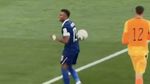 Mbappe a refuzat să dea mâna cu adversarul, care apoi a dat cu mingea în el: „Mi-am pierdut cumpătul!”