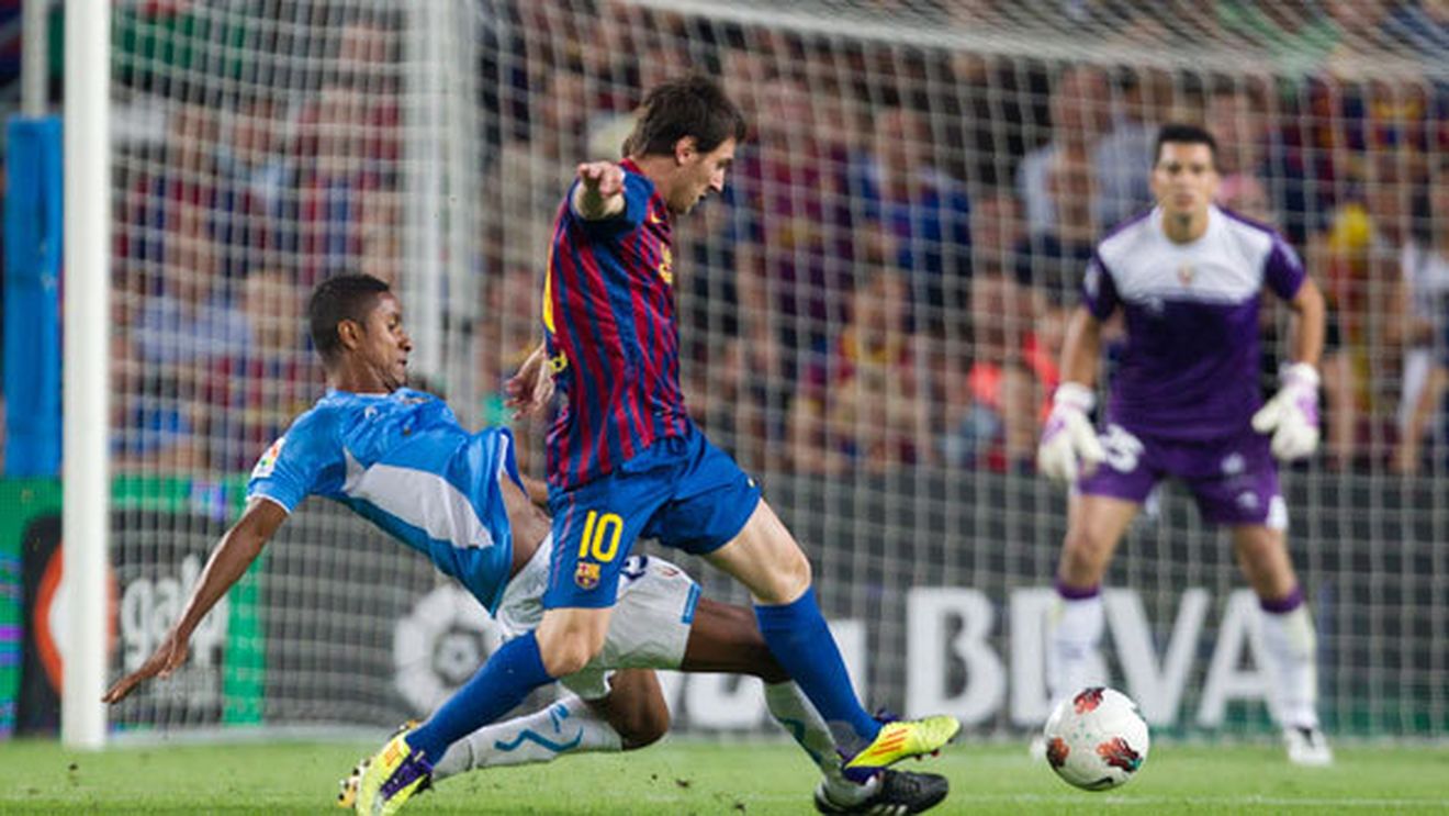 VIDEO Nimic anormal! BarÃ§a - Osasuna 8-0!** Hat-trick Messi, "dublă" Villa și trei assisturi și un gol pentru Fabregas!