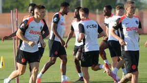 Gigi Becali a făcut echipa pentru FCSB - Aberdeen. A scos din primul 11 un nume uriaș și a lăsat staff-ul să rezolve o dilemă: „Să aleagă ei”