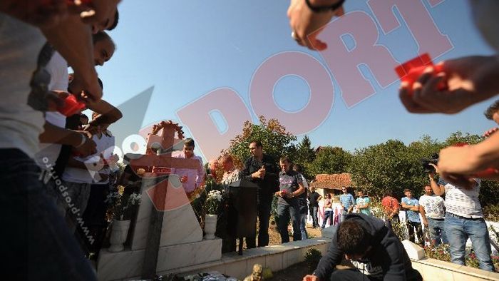 FOTO 11 ani fără Unicul Căpitan!** Dinamoviștii l-au comemorat azi pe Cătălin Hîldan