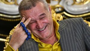 Gigi Becali a înregistrat la OSIM numele viitoarei sale echipe, dacă va vinde pe FCSB: „Dacă preiau o echipă, schimb tot acolo”