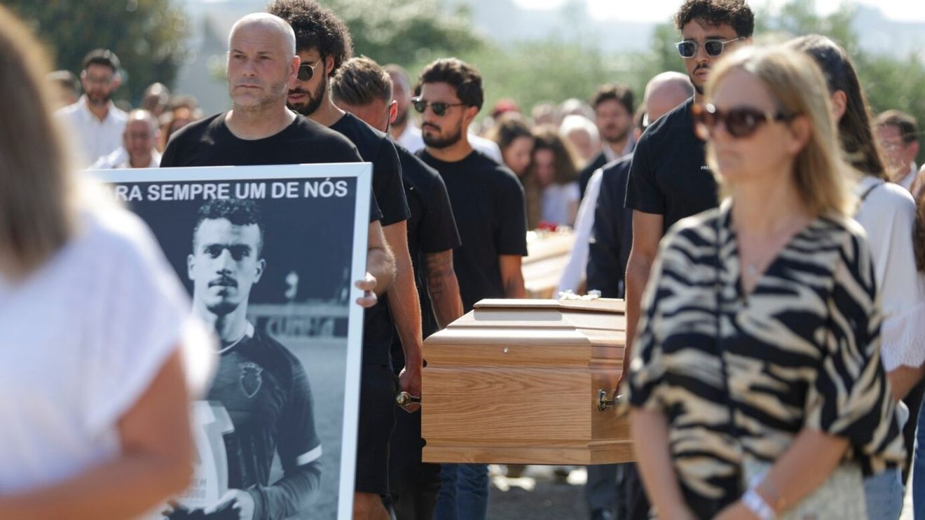 Sora lui Cristiano Ronaldo a spus de ce starul portughez a lipsit de la înmormântarea lui Diogo Jota. „Mi-e rușine să mă uit. E regretabil”