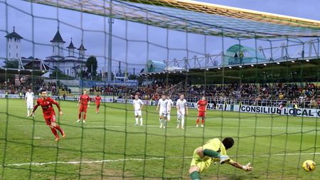 Dacă e Dinamo, e penalty. "Câinii" sunt lideri în clasamentul loviturilor de pedeapsă primite