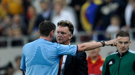 Și olandezii s-au luat de arbitraj!** Van Gaal a găsit și el ceva să-i reproșeze centralului scoțian Craig Thomson
