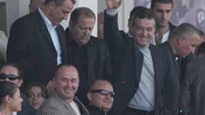 Mititelu către Becali: "Poa'' să le spună Boc orice ... îi doare în p... și de Boc și de partid..."