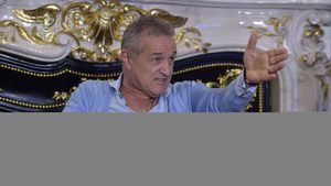 "Controversatul" Gigi Becali a ajuns vedetă în Italia! Patronul FCSB, pe primele pagini ale ziarelor din Peninsulă | FOTO