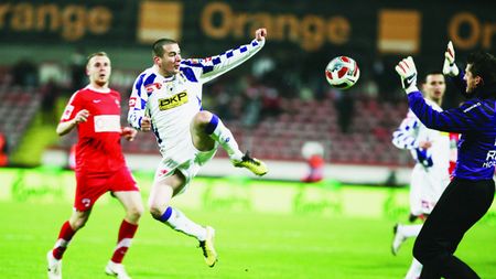 Zicu, omul-problemă! **VEZI cum le-a răspuns fanilor lui Dinamo, care l-au înjurat tot meciul!