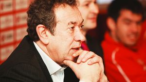 Badea: "Declarațiile lui Porumboiu sunt jignitoare!** Nu vom trece cu vederea peste ele"