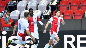 Nicolae Stanciu, comparat cu Neymar, după golul marcat în Slavia Praga - Rangers: „Înnebunea planeta!”