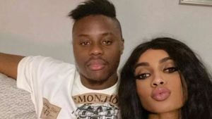 Ce s-a ales de Magaye Gueye, fotbalistul plecat de la Dinamo din cauză că ar fi fost prins dopat cu cocaină! Iubita lui din România dezvăluie planurile pe care le au: „Vrem să plecăm acolo”