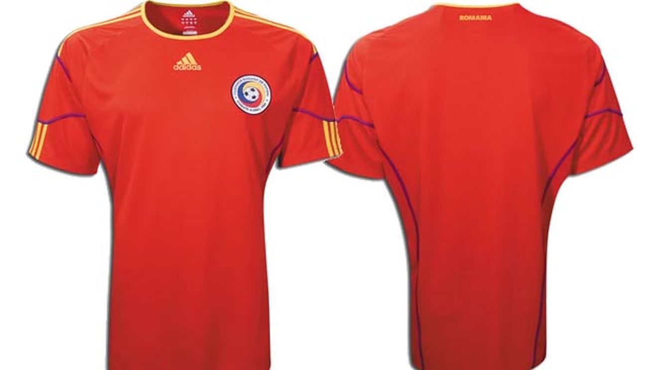 FOTO** Echipamentul României pentru preliminariile Euro 2012