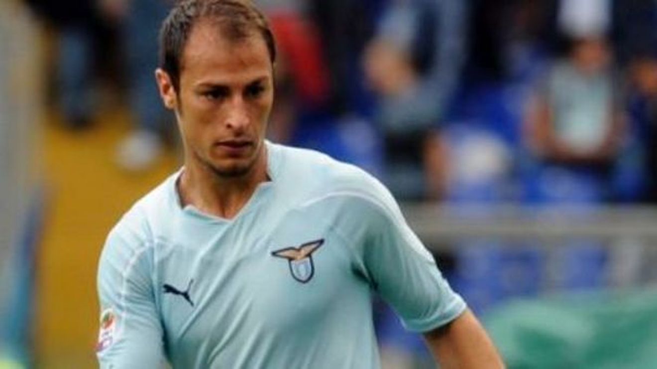 Ștefan Radu va fi operat la genunchi!** Cât va lipsi fundașul lui Lazio