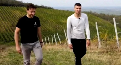 Întrebat despre o nouă investiţie, milionarul român care construieşte un castel a dat un răspuns tranşant!