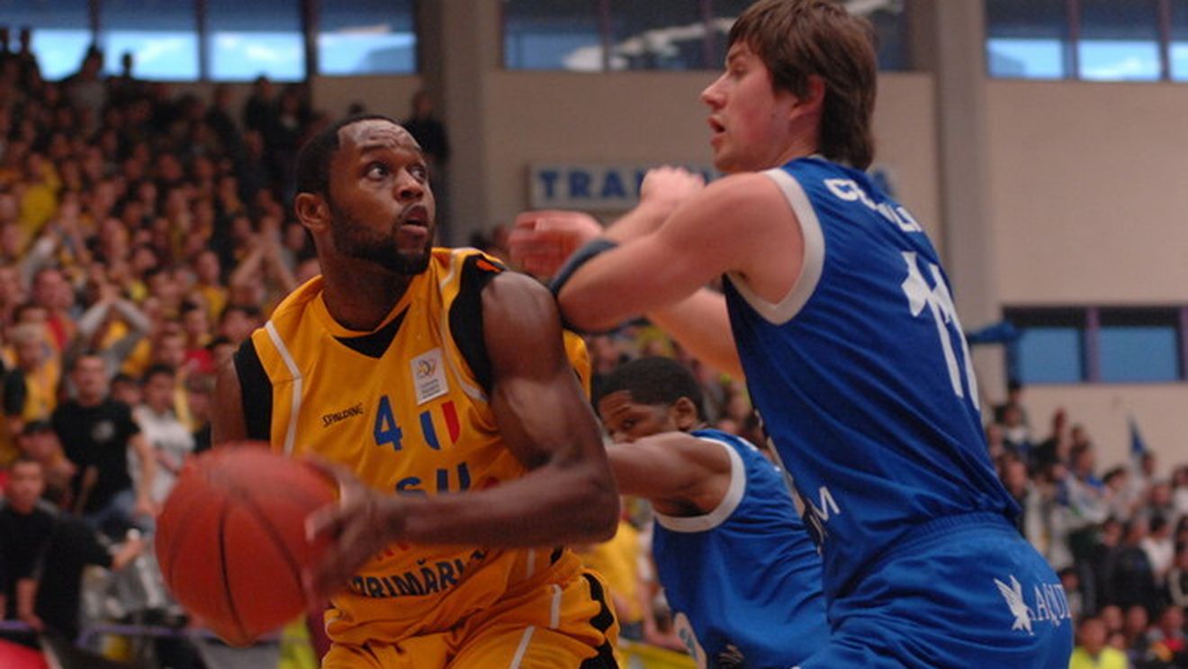 CSU Ploiești, show cu Gaz Metan