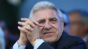 Presa italiană: "Dică a costat 2.400.000 de euro!"