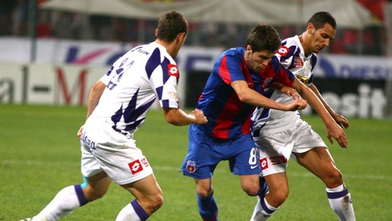 L-au vrut doar la TV!** Steaua nu a făcut nicio ofertă! Dacă pleacă Latovlevici roș-albaștrii rămân descoperiți: "El ar accepta să vină"