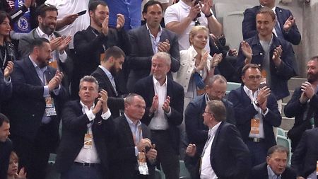 Miliardarul care a avut toată viața o slăbiciune pentru Adi Mutu a fost otrăvit la Kiev