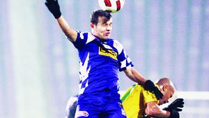 SUPERANALIZĂ‚: Cum se face o revoluție!** Vaslui și Poli culeg ce au semănat din 2005!