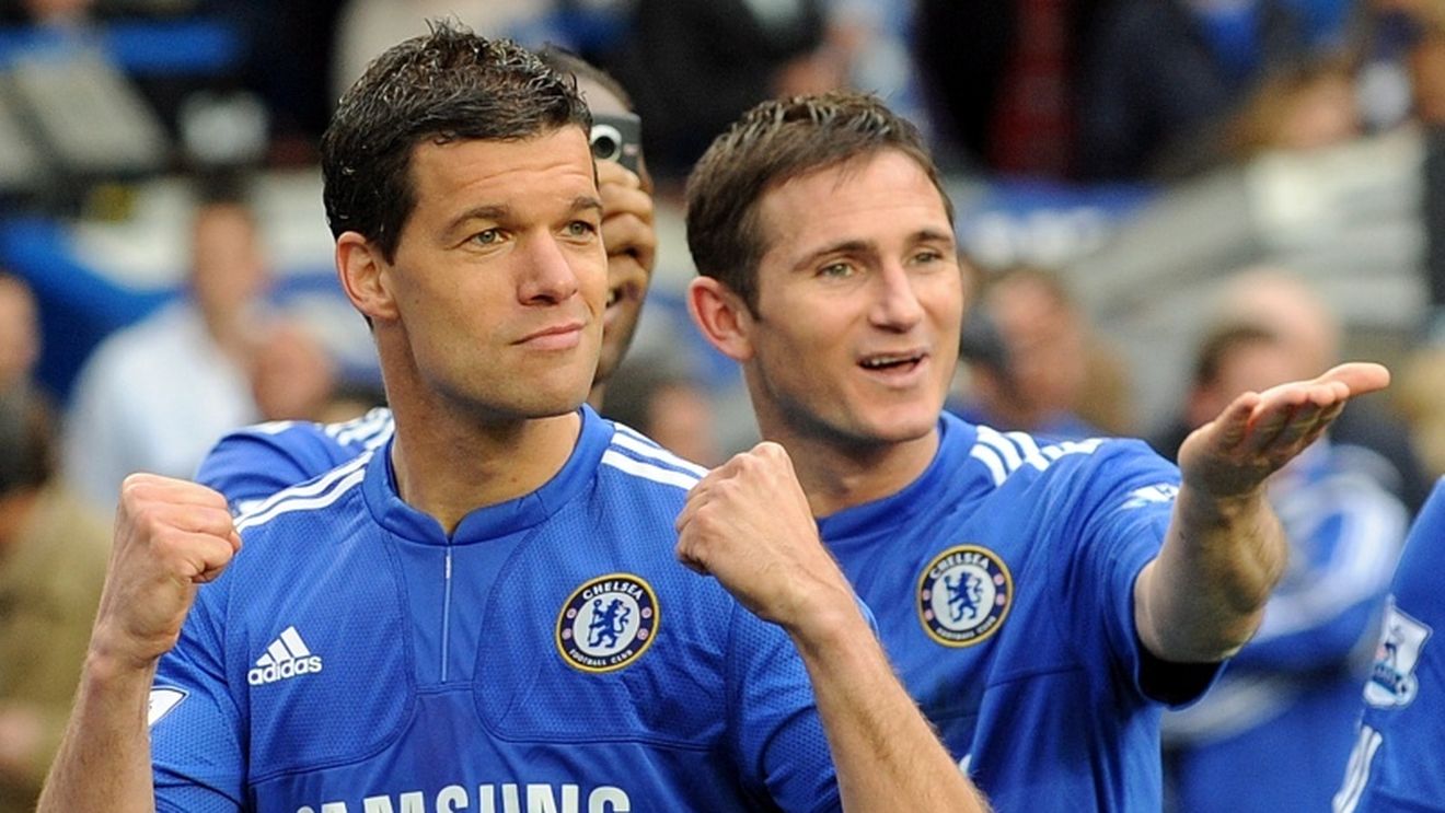 Ballack vrea să rămână la Chelsea: "Schalke să mai aștepte!"