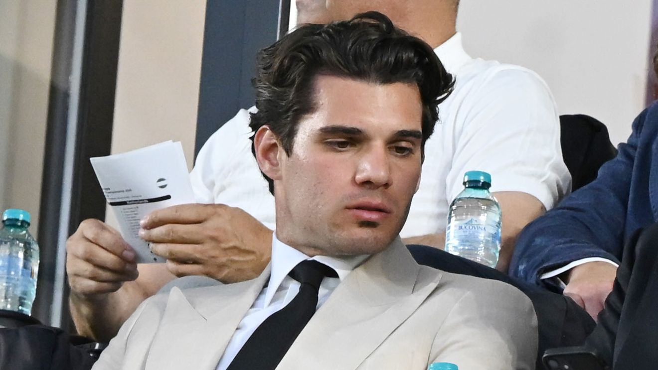 A venit Ianis Hagi. Camerele TV l-au surprins la meci