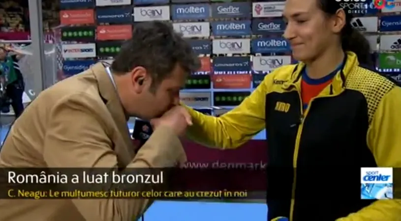 VIDEO | Gestul emoționant al comentatorului Cosmin Băleanu în fața Cristinei Neagu, cea mai bună jucătoare de la Mondiale. 