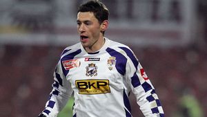 Granzii din Liga I stau la pândă pentru Sepsi!** Avocatul fundașului: "Poate juca oriunde, fără probleme!" / Iancu: "Se prezintă la Poli"