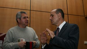 "I-am spus lui Manea că e prost! Trebuia să jucăm în alb, că doar nu se confunda cu roșul lor nenorocit"