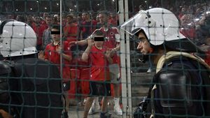 Au intrat în conflict și copiii! Gesturile pe care le-au făcut puștii albanezi, care i-au însoțit pe jucătorii sârbi pe teren