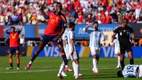 Cea mai controversată fază din Spania – Argentina! Golul lui Nico Williams, ANULAT pentru un fault făcut de Merino