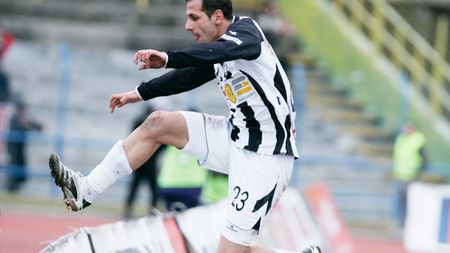 „Șepcile roșii" se tem de arbitraj