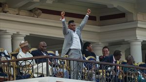 Camerunezul Samuel Eto'o calcă pe urmele lui Gică Popescu! S-a lăsat de fotbal și-l interesează doar munca la birou