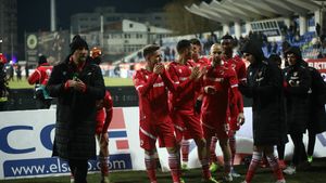 Dinamo a vrut să ia un fotbalist cedat de FCSB pentru o sumă pe care Gigi Becali nu a văzut-o decât în acte. Ce s-a întâmplat la negocierile prin care Abdallah era cedat la FCSB