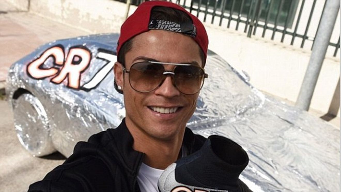 Ronaldo face "victime" cu noile sale ghete Mercurial Superfly