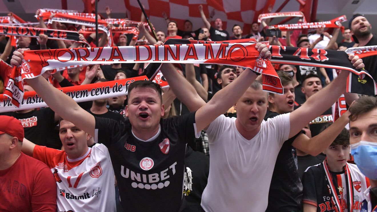 Dinamo, aproape să dea lovitura. Anunțul președintelui: „Sper ca, în maxim două săptămâni, să anunțăm un mare partener. Un brand românesc, un sponsor puternic”. Urmează achiziții de top. „Cu ajutorul lui Dumnezeu, în 48 de ore, putem să facem și două transferuri de senzație | VIDEO EXCLUSIV