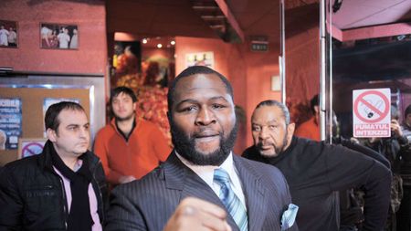 "Greul" James Toney îi prevede căderea lui Mr. KO:** "Bute nu-i rezistă lui Ward"