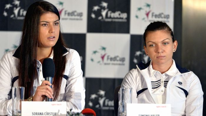 Motivul pentru care Simona Halep s-a bucurat de înfrângerea Soranei Cîrstea la Wimbledon! „Simo", imagine rară alături de Emma Răducanu | FOTO