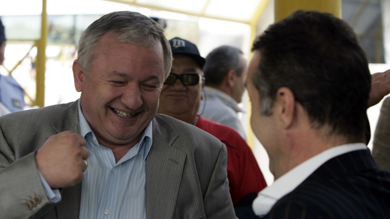 Porumboiu către Becali: "Transferul a căzut! N'Doye rămâne la noi, Semedo la voi!"