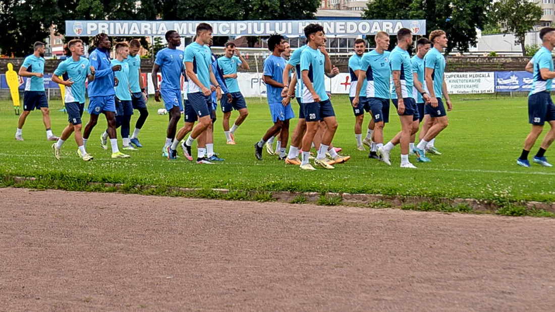 Corvinul a pierdut primul amical din Slovenia, după ce revenise de la 0-2. Unul dintre nou-veniți a marcat pentru trupa lui Florin Maxim